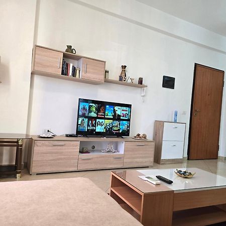 Modern , Quiet , Family Friendly & Fully Furnished Apartment Влёра Экстерьер фото