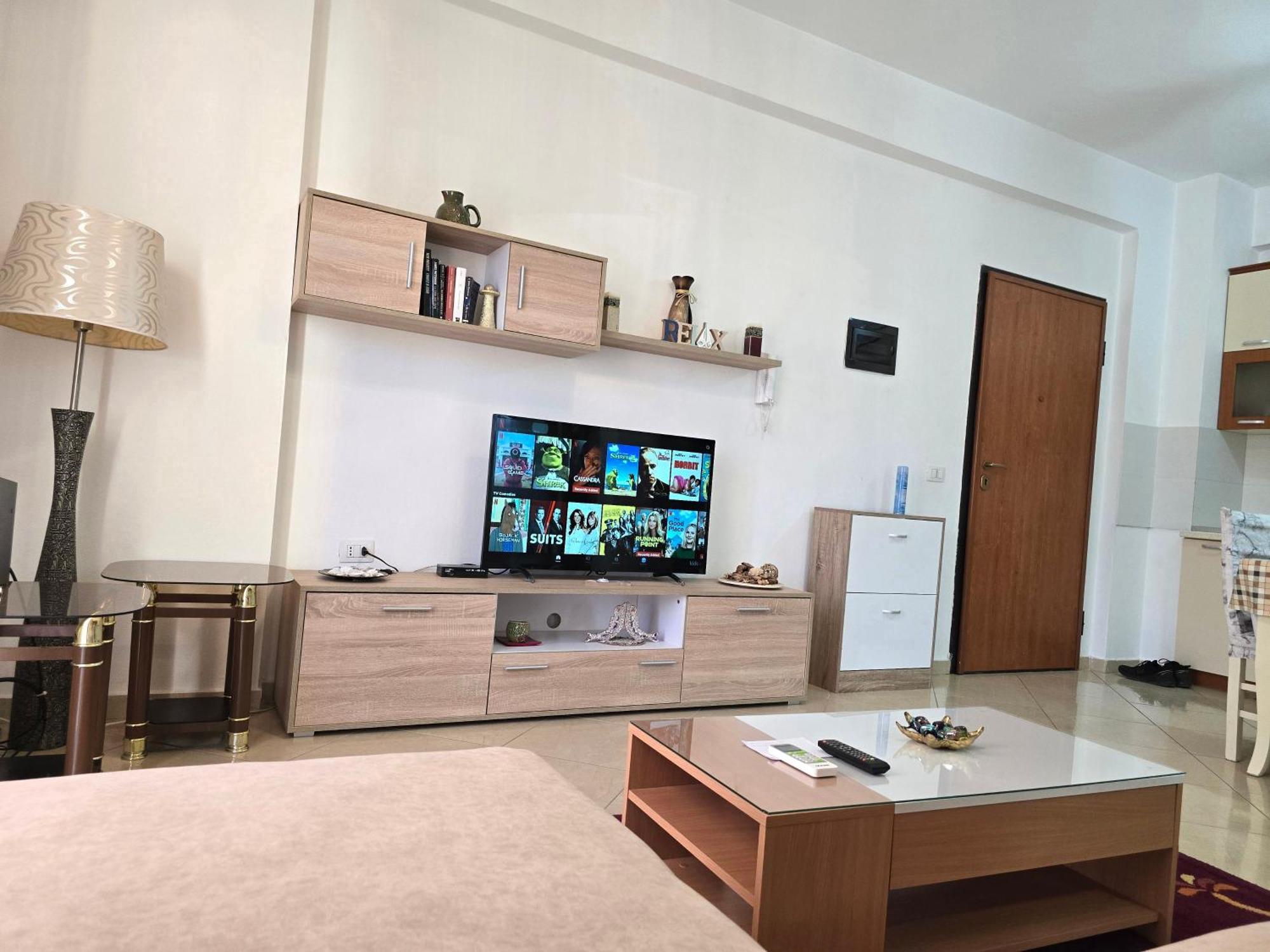 Modern , Quiet , Family Friendly & Fully Furnished Apartment Влёра Экстерьер фото